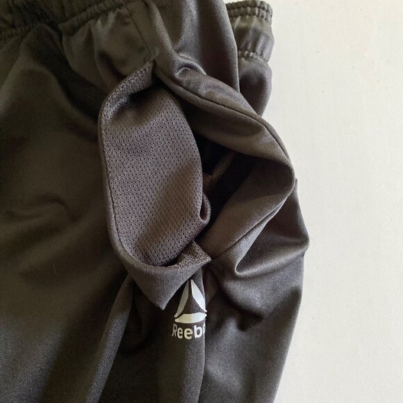 Reebok Men’s Active Training Pants. Size Medium. Color Black - Picture 6 of 11